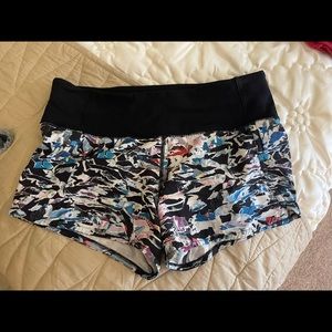 Lululemon Shorts sz. 4